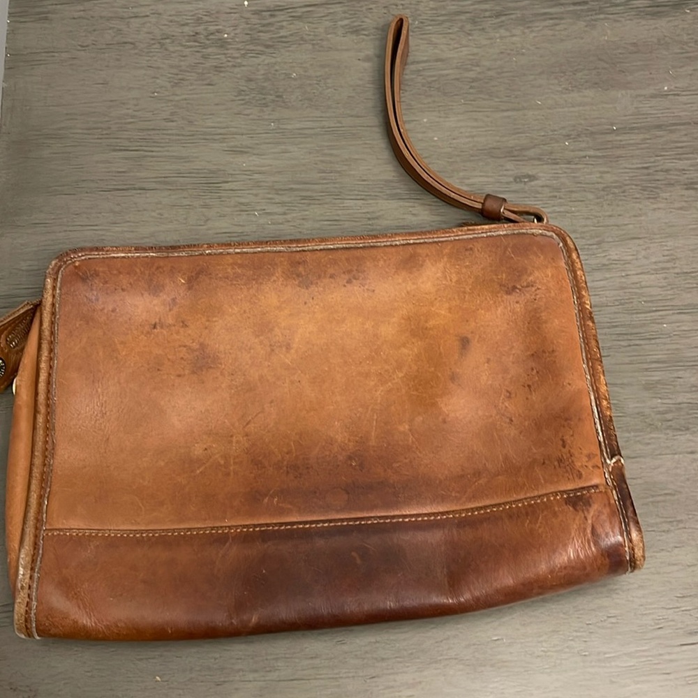 Gorgeous tan Vintage Coach handbag/wristlet with zipper inside and on out